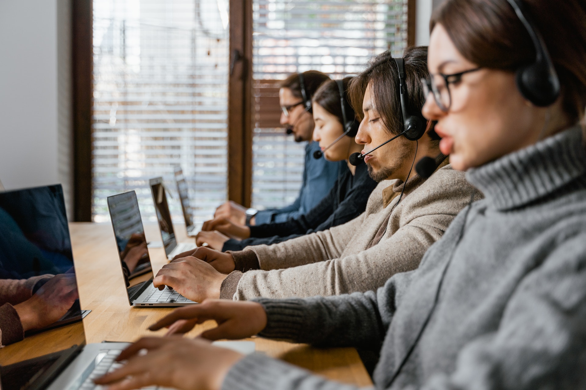 Zespół pracowników call center