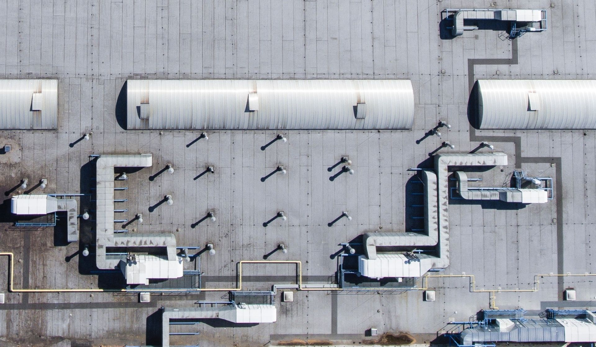 Zdjęcie dachu budynku przemysłowego
